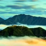 竹田城跡｜2023年の雲海予報・ライトアップ・見どころ・アクセス・駐車場は？雲海に浮かぶ幻想的な「天空の城」！