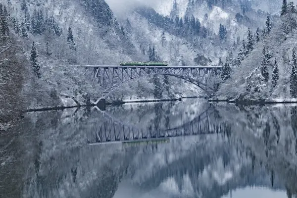 福島・第一只見川橋梁の雪景色