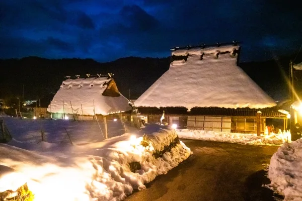 京都・美山かやぶきの里冬灯廊