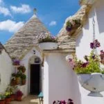 【世界遺産】アルベロベッロ（Alberobello）｜とんがり屋根と白い壁の世界遺産の街並み