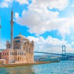 オルタキョイ・モスク（Ortaköy Mosque）｜イスタンブールの宮殿のようなモスク！見どころ・アクセスは？