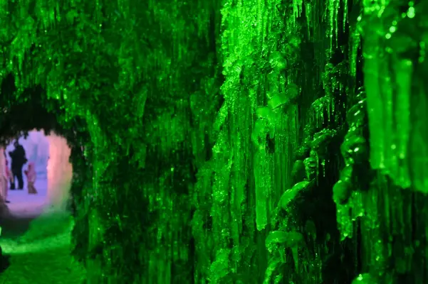 千歳・支笏湖氷濤まつり~氷の美術館