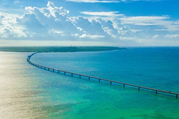 沖縄・宮古島の伊良部大橋