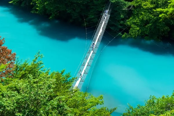 静岡・寸又峡「夢のつり橋」